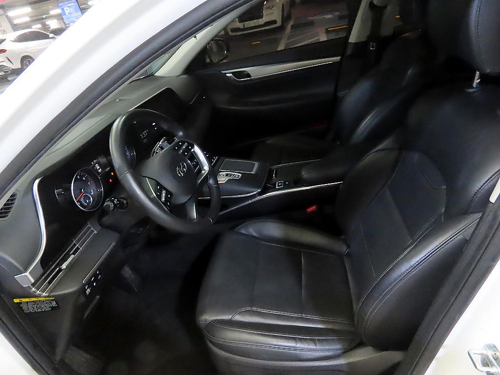 HYUNDAI Grandeur - Vista 6