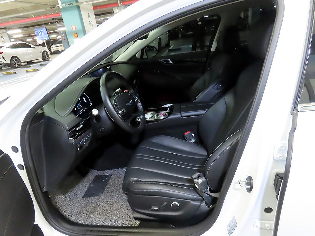 Genesis G80 - Vista 6