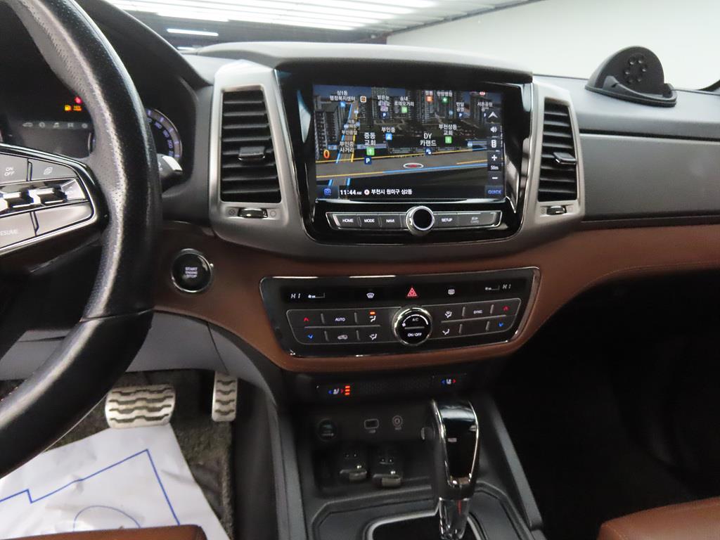 Ssangyong Rexton - Vista 10