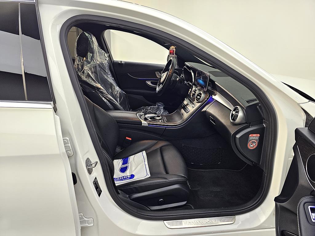 Mercedes Benz C Class - Vista 11