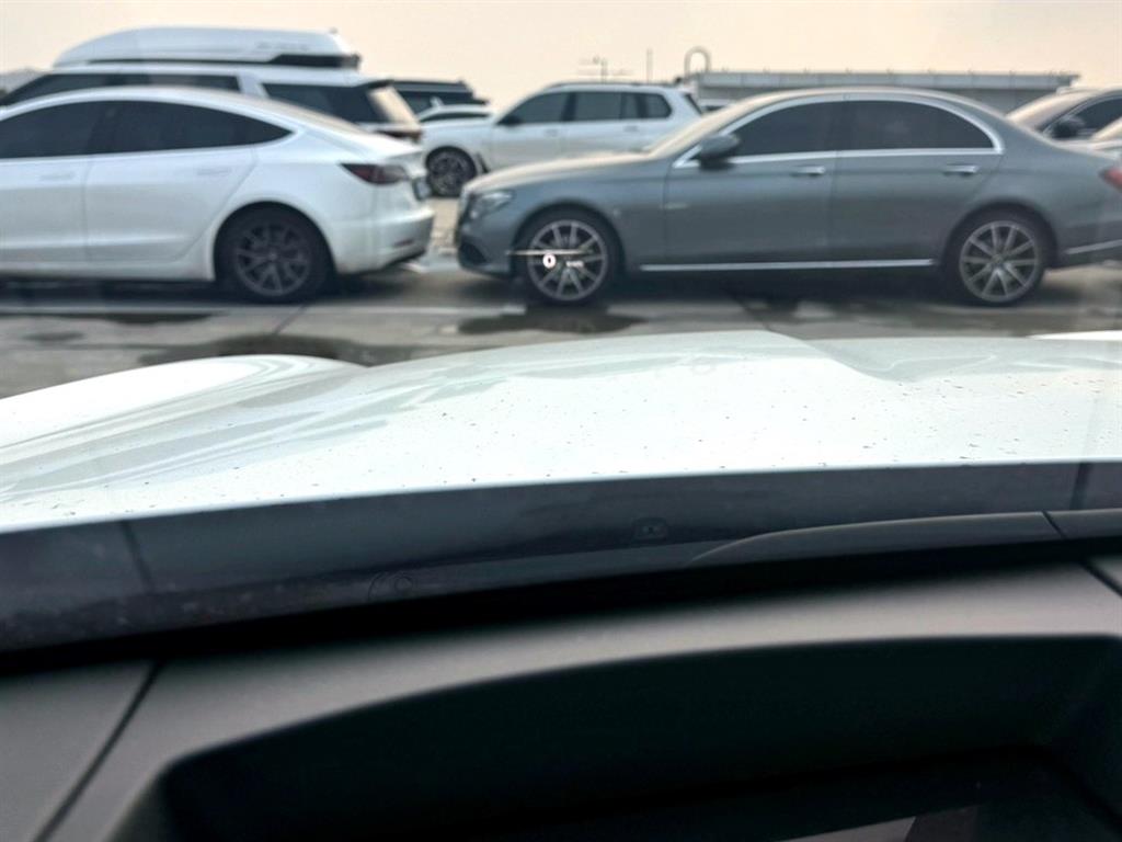 Genesis GV70 2024 Blanco - Importación desde Corea - HF Imports Iquique - Foto 17