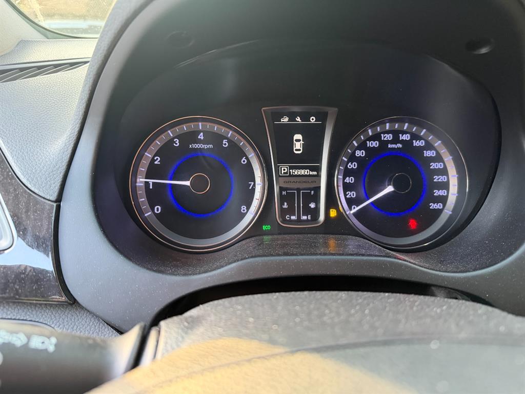 HYUNDAI Grandeur - Vista 6