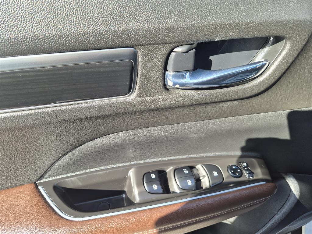 SAMSUNG QM6 2017 Blanco - Importación desde Corea - HF Imports Iquique - Foto 20