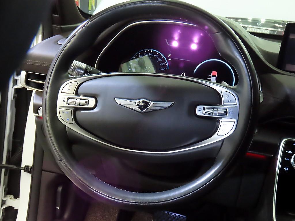 Genesis GV80 - Vista 8