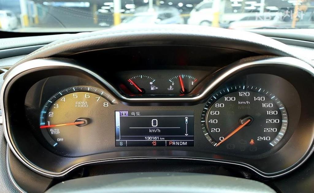 Chevrolet Impala - Vista 6