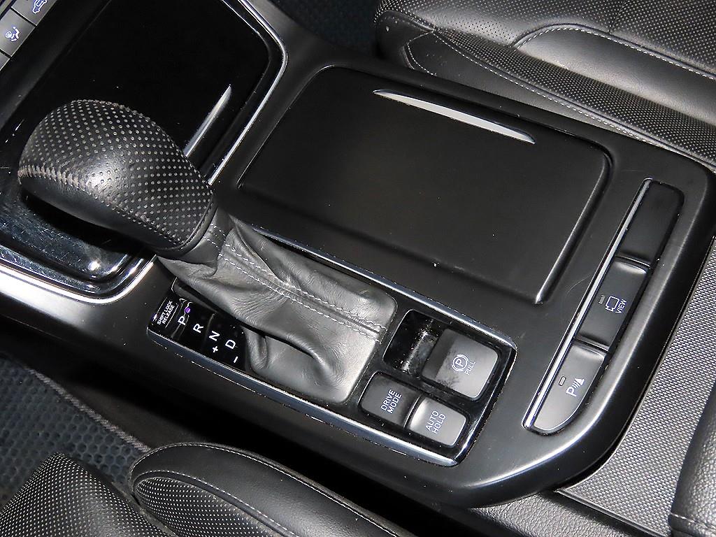 HYUNDAI Grandeur - Vista 12