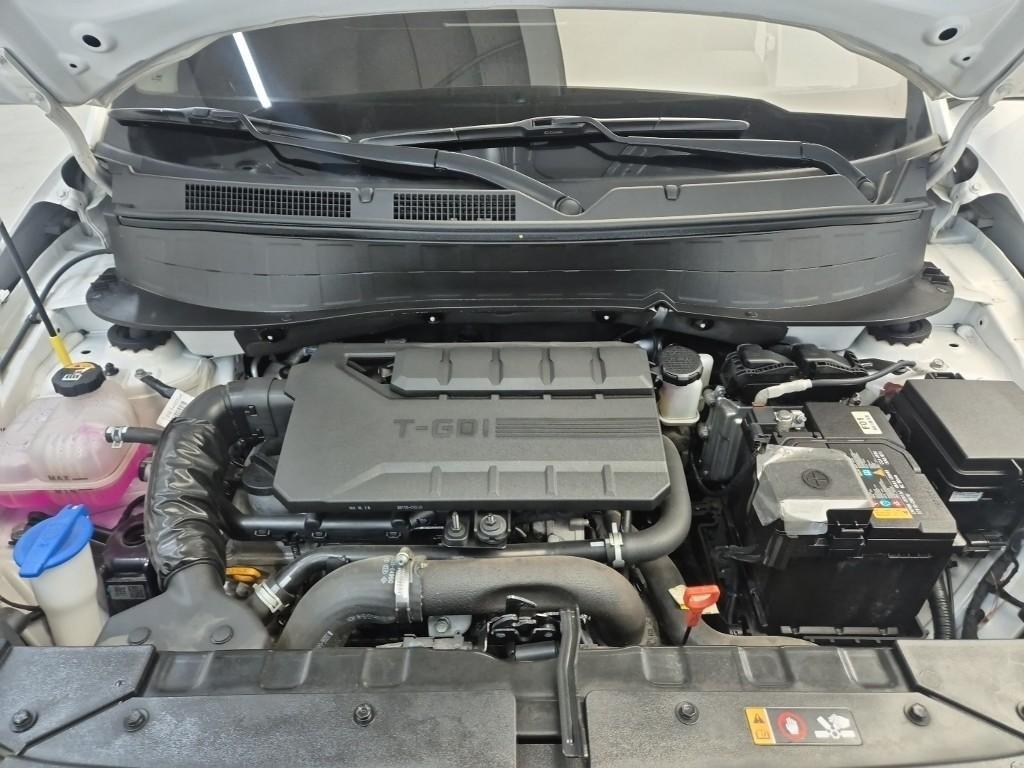 HYUNDAI Casper - Vista 5