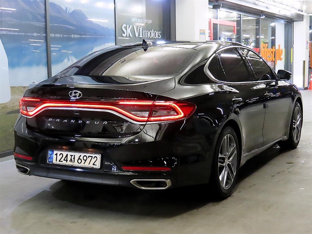 HYUNDAI Grandeur - Vista 4