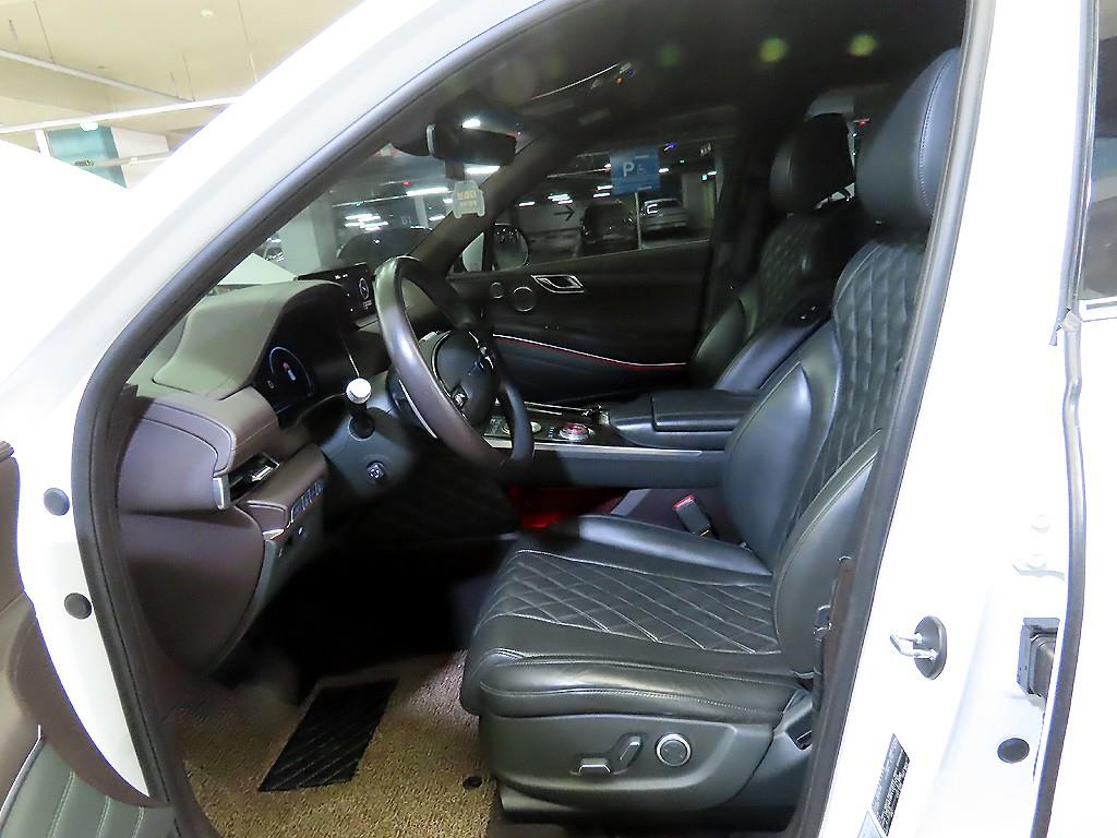 Genesis GV80 - Vista 6