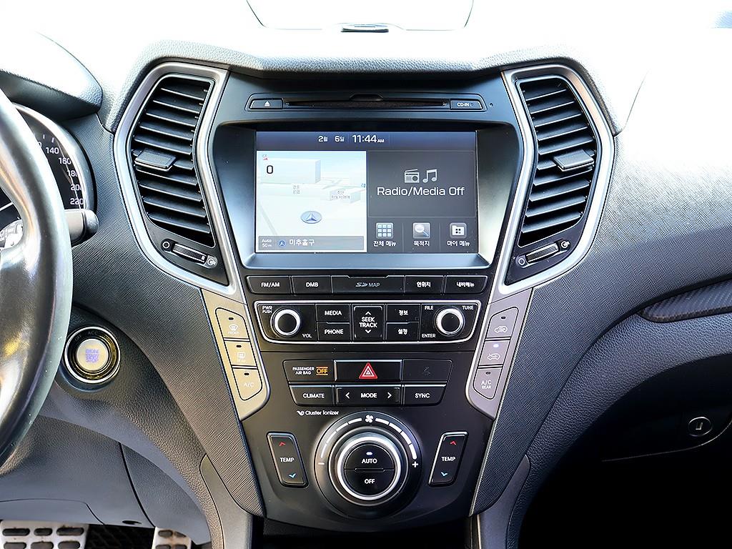 HYUNDAI Santa Fe 2018 Gris - Importación desde Corea - HF Imports Iquique - Foto 8