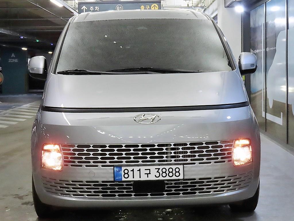 HYUNDAI Staria - Vista 2