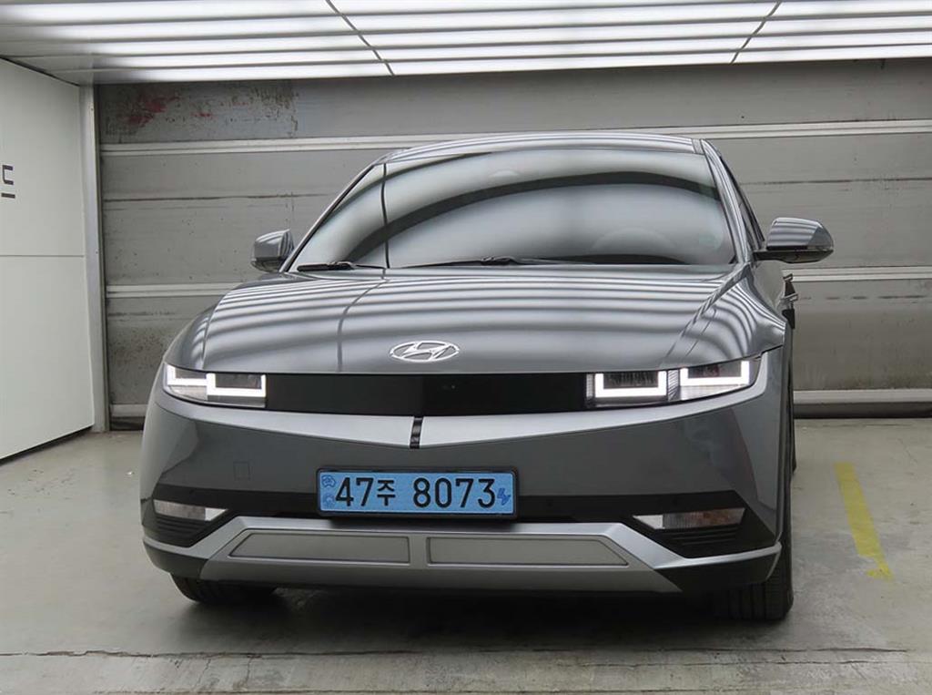 HYUNDAI Ioniq 5 - Vista 2