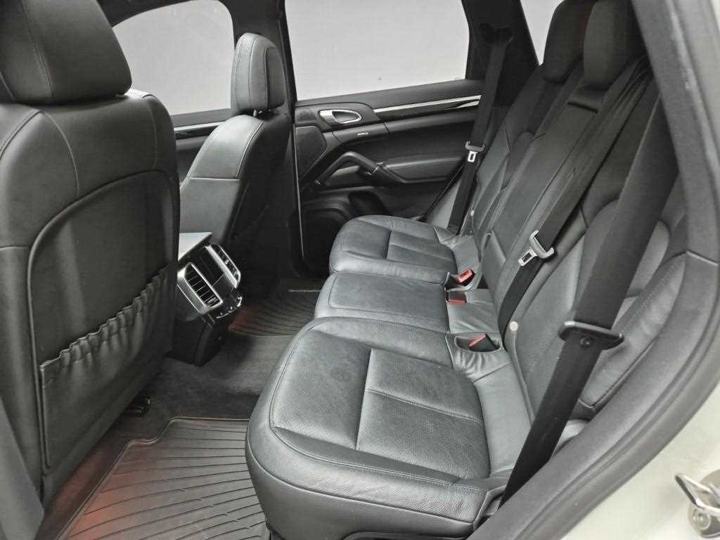 Porsche Cayenne - Vista 12