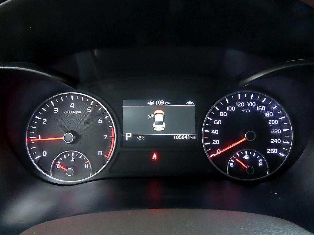 KIA K5 - Vista 9