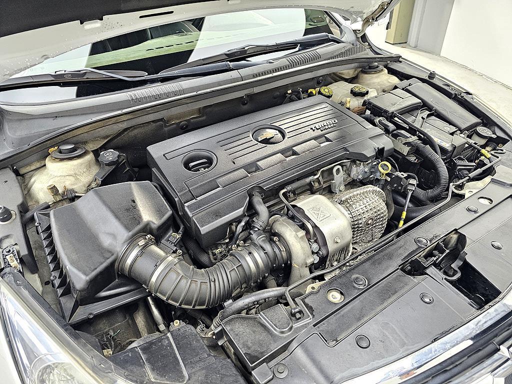 Chevrolet Cruise - Vista 6