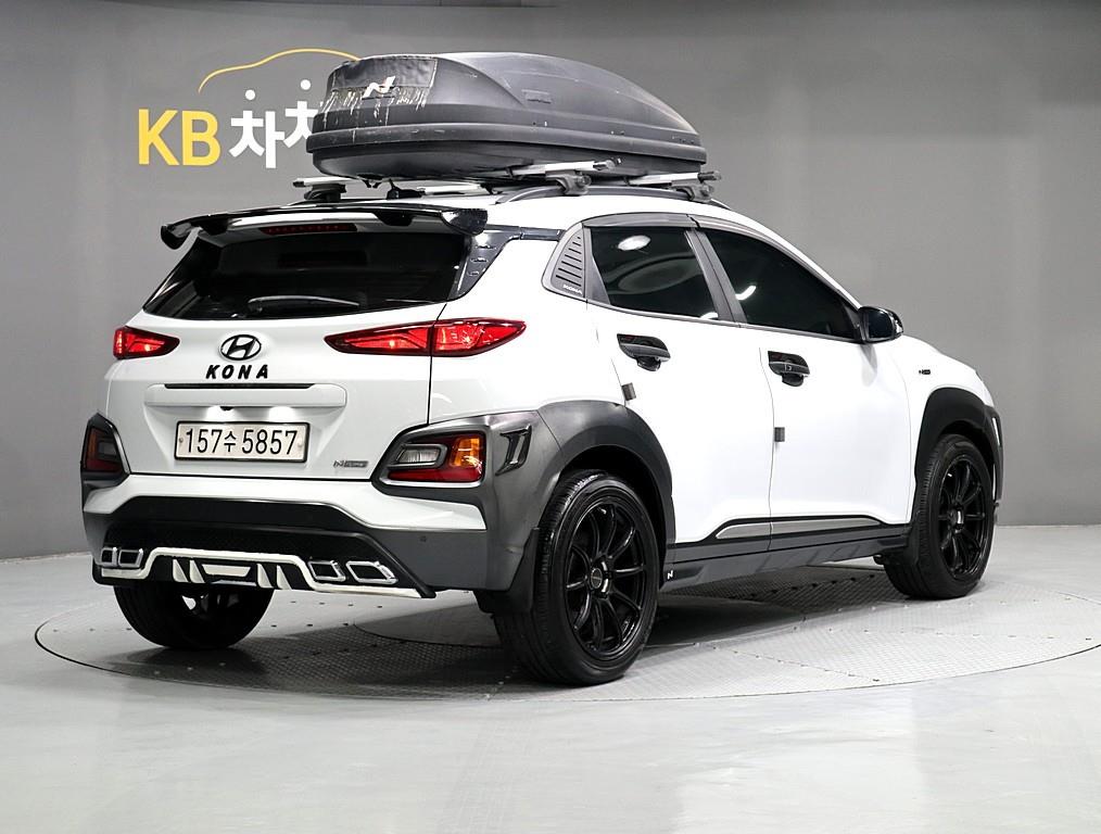 HYUNDAI Kona - Vista 3