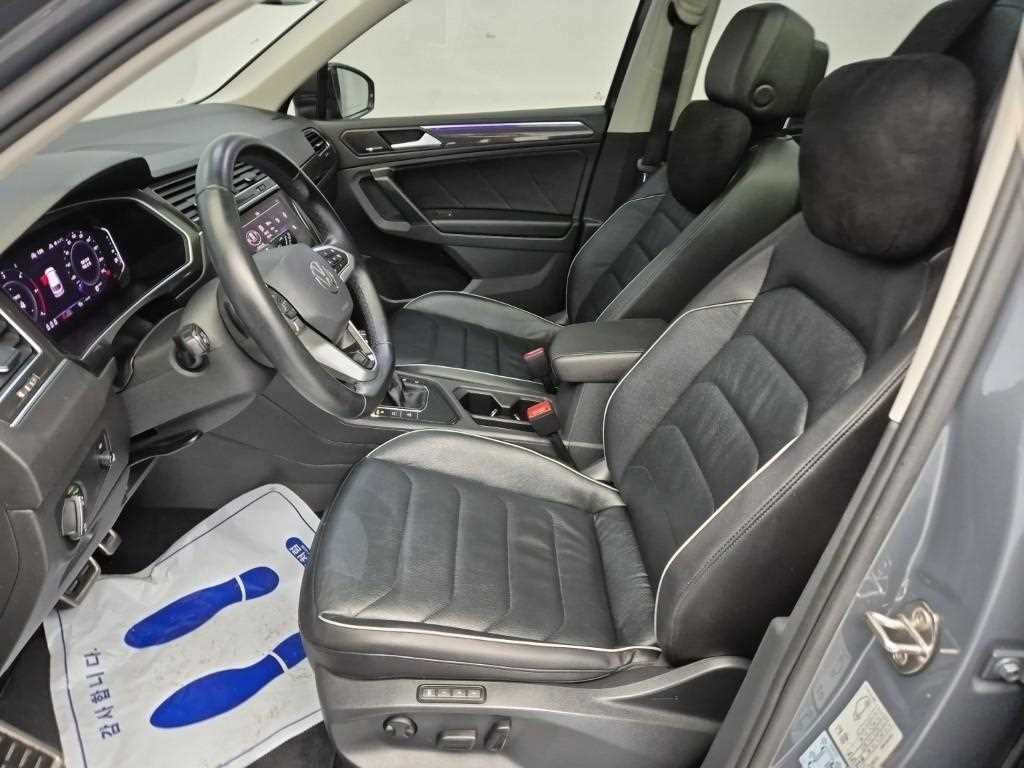 Volkswagen Tiguan - Vista 11