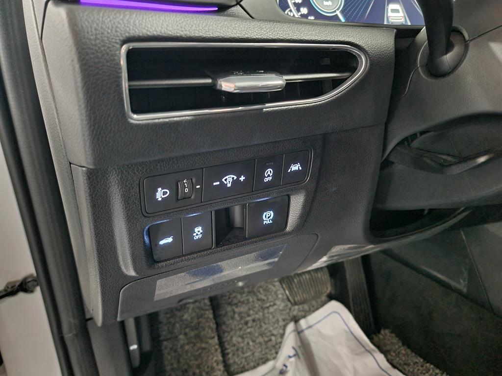 HYUNDAI Sonata - Vista 11