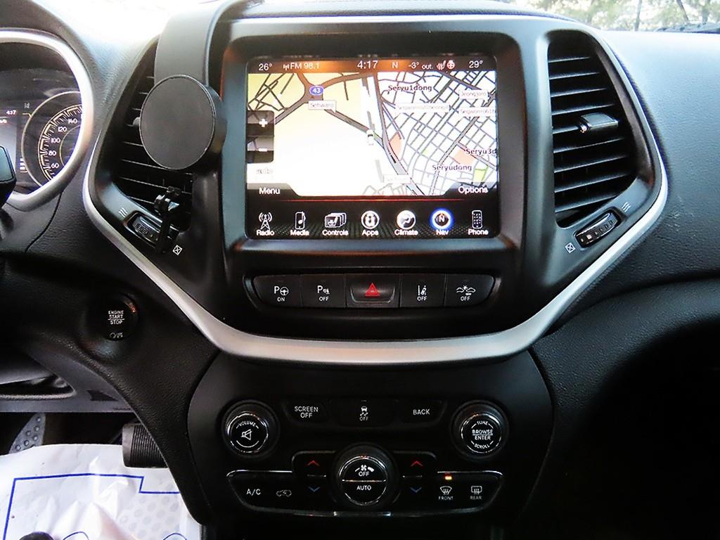 Jeep Cherokee - Vista 11