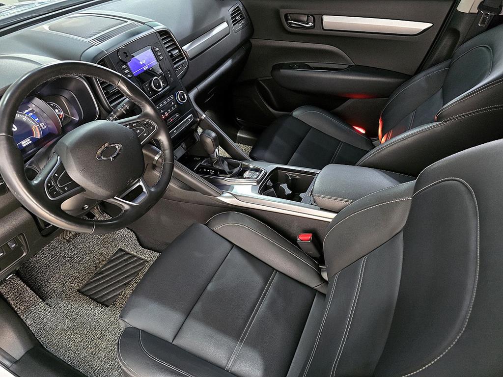 SAMSUNG QM6 - Vista 8