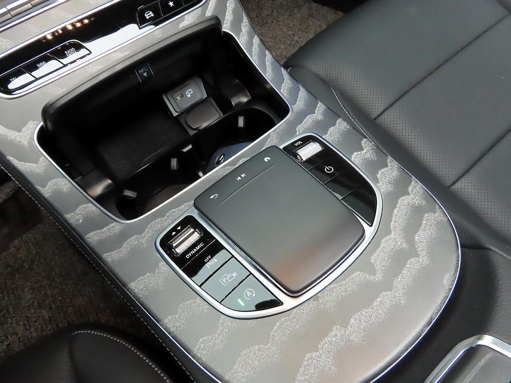 Mercedes Benz E class - Vista 12