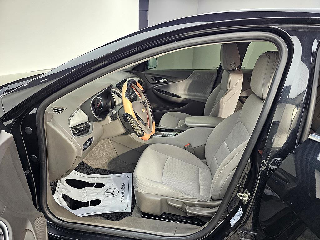 Chevrolet Malibu - Vista 8