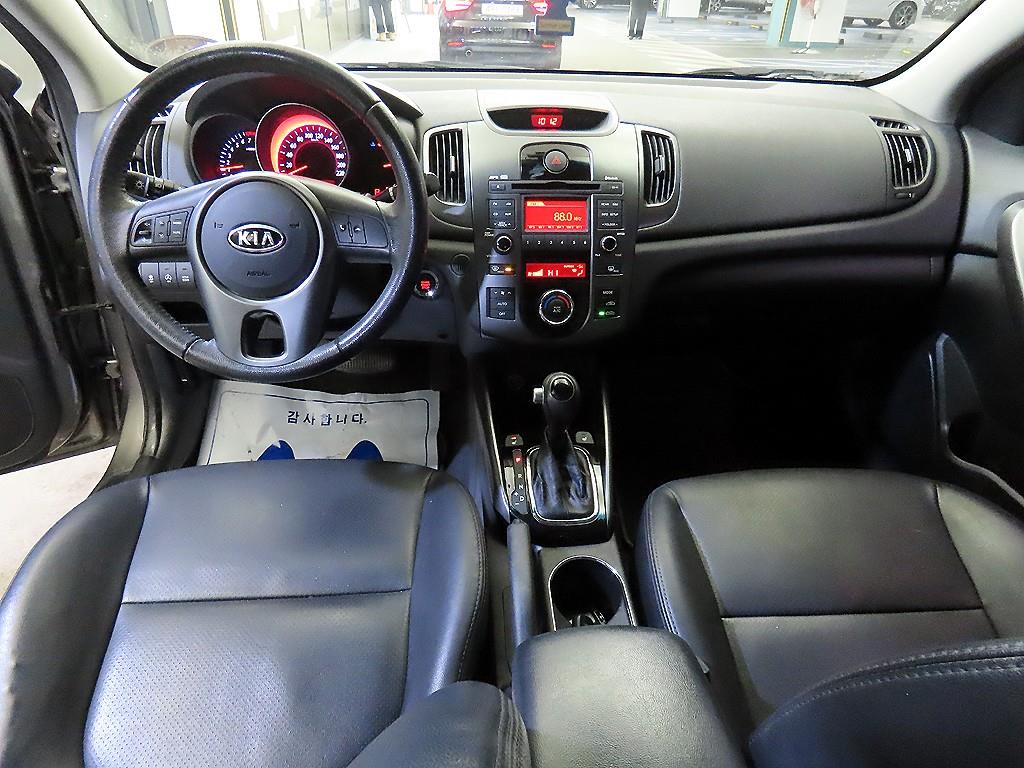 KIA Forte - Vista 10