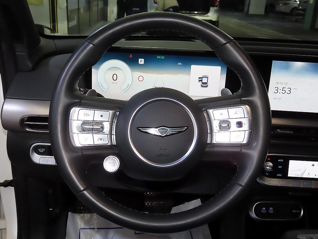 Genesis GV60 - Vista 8