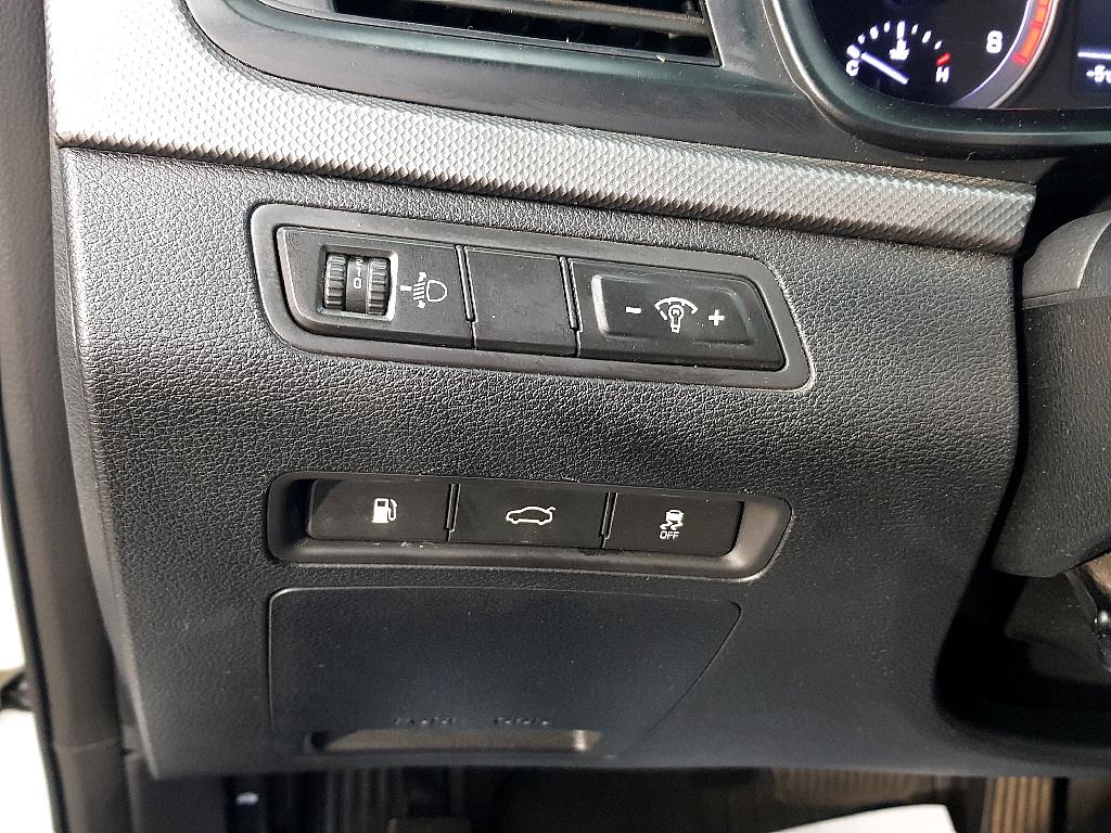 HYUNDAI Sonata - Vista 11