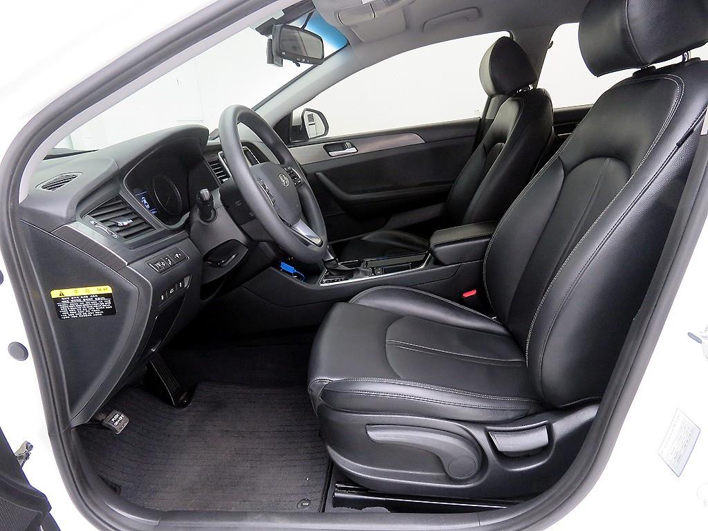 HYUNDAI Sonata - Vista 6