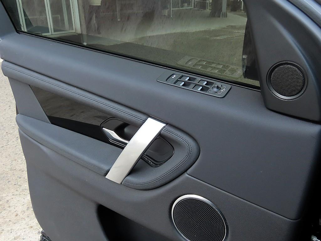 Land Rover Discovery Sports - Vista 11