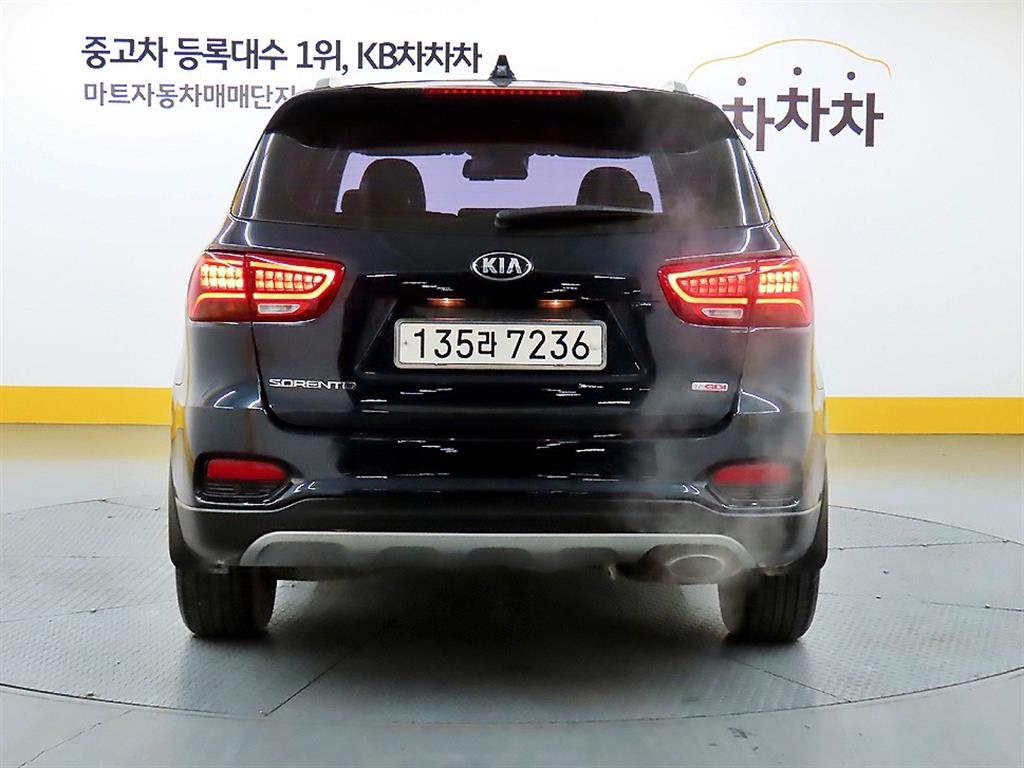 KIA Sorento - Vista 3