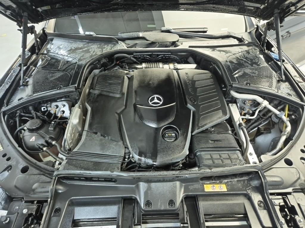 Mercedes Benz S Class - Vista 5