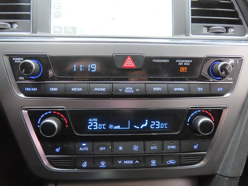 HYUNDAI Sonata - Vista 12