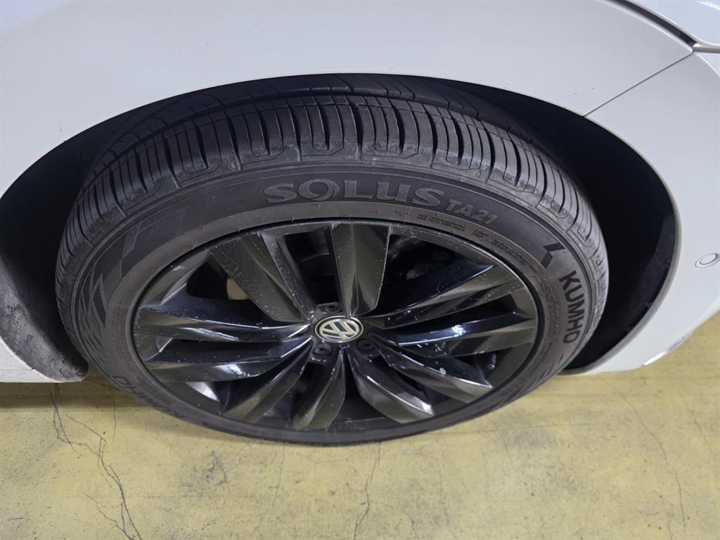 Volkswagen Arteon - Vista 10