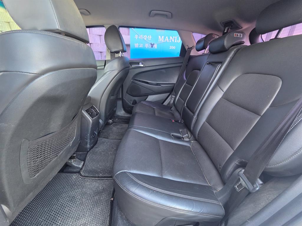 HYUNDAI Tucson - Vista 7