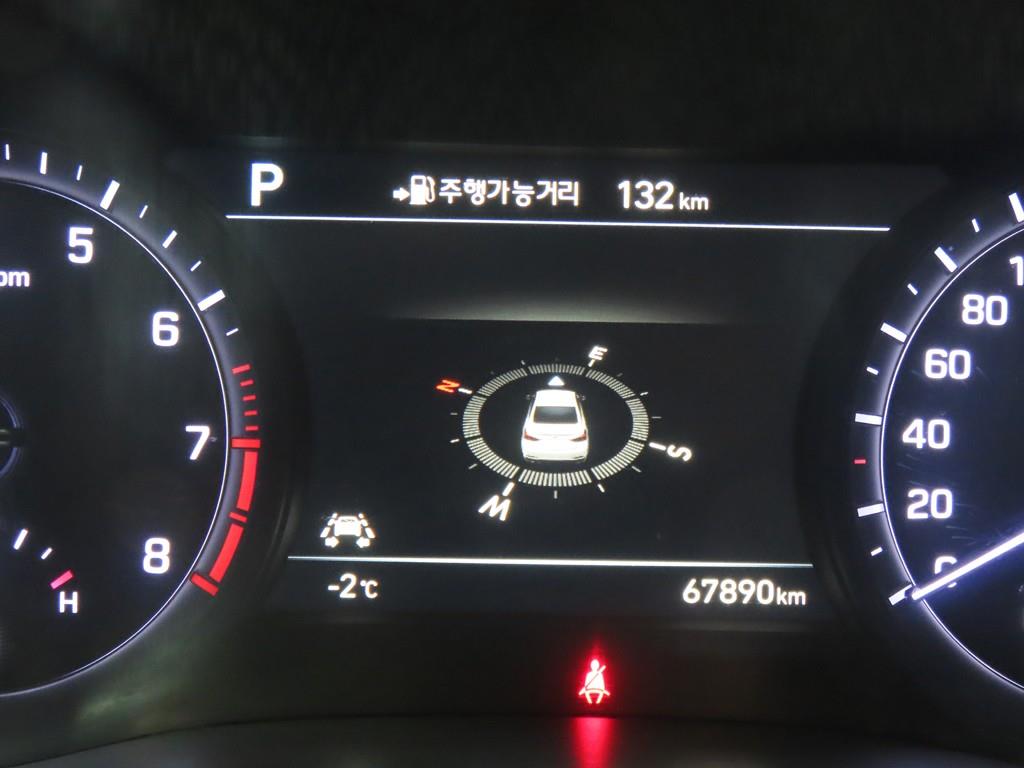 Genesis G80 - Vista 8