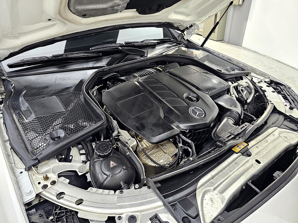 Mercedes Benz C Class - Vista 6