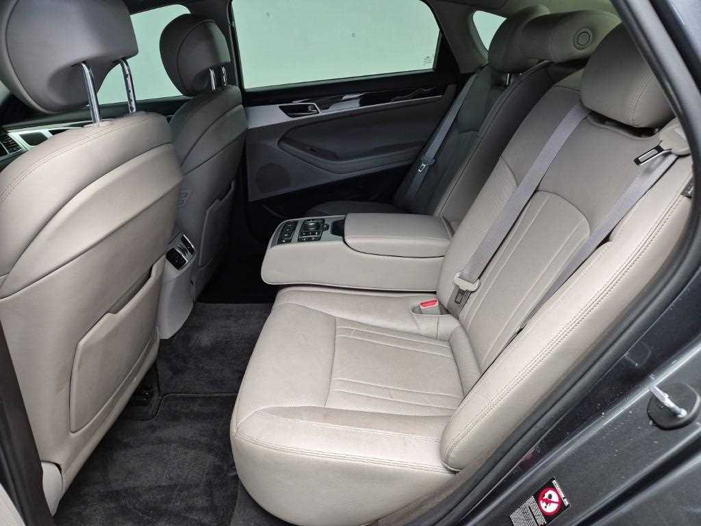 Genesis G80 - Vista 12