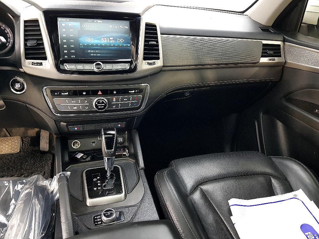 Ssangyong Rexton - Vista 10