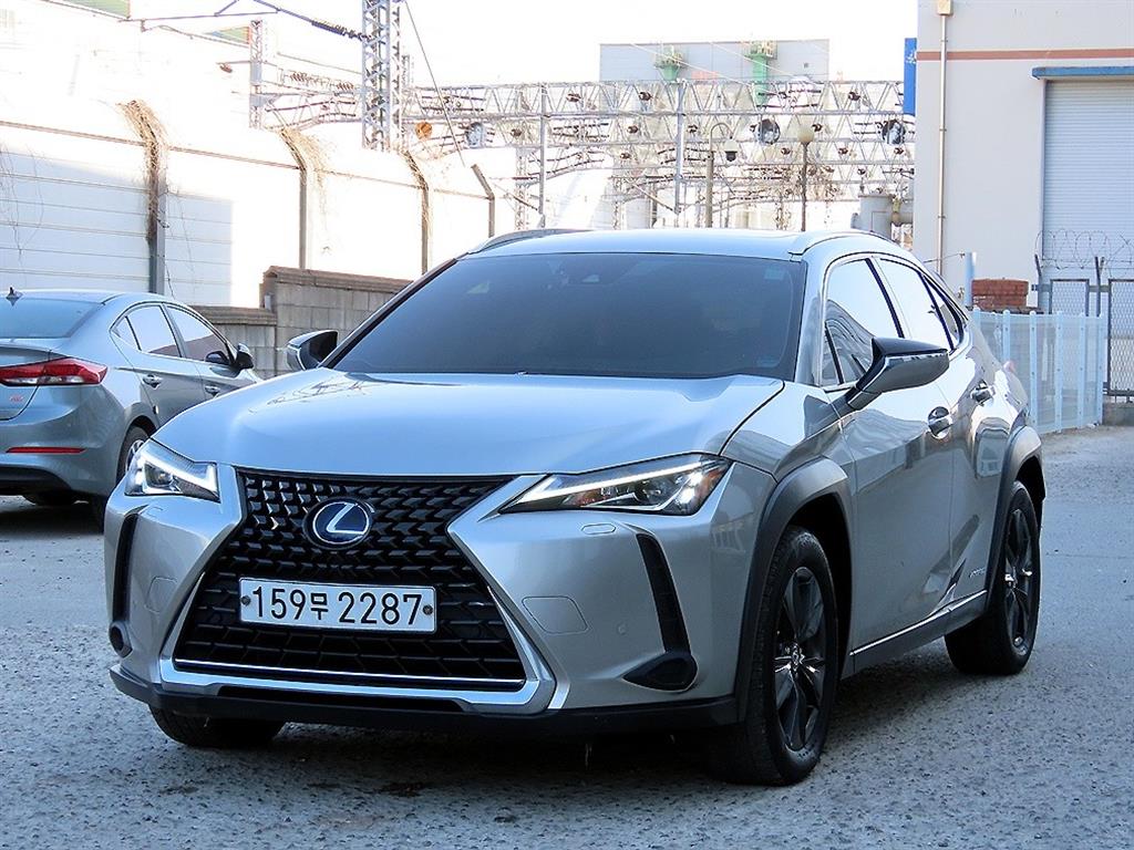Lexus UX - Vista 2