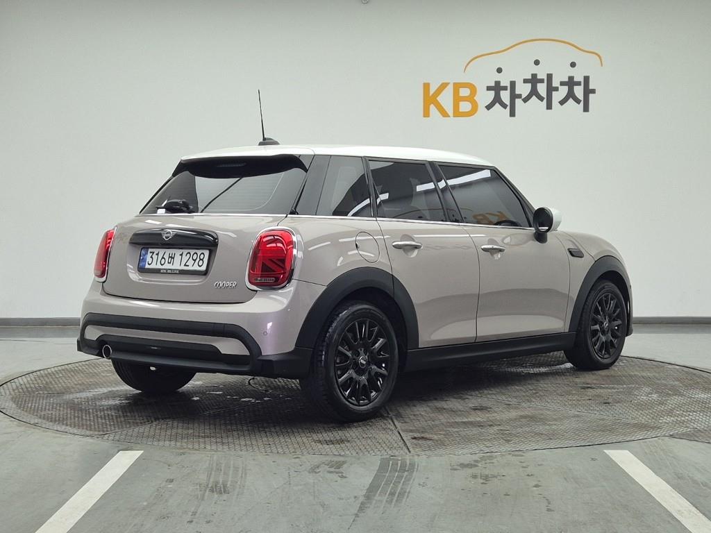 Mini Cooper - Vista 4