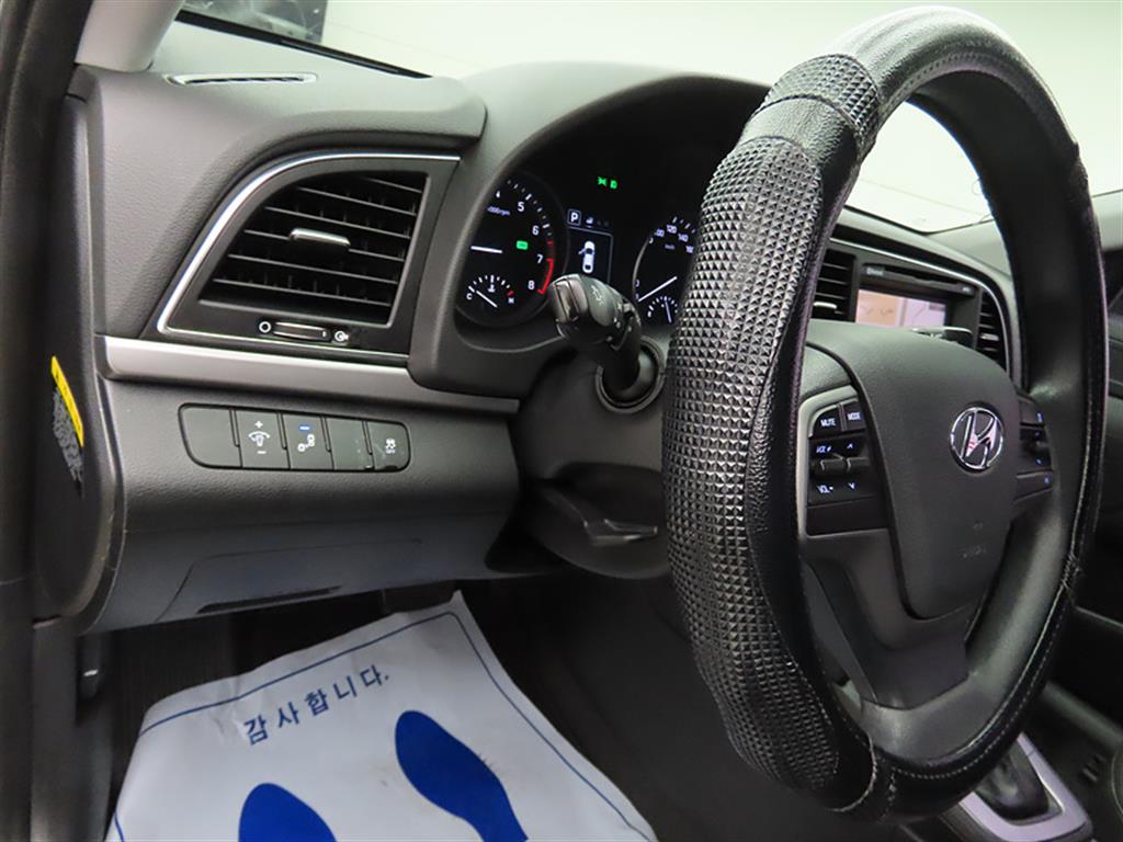 HYUNDAI Avante 2017 Gris - Importación desde Corea - HF Imports Iquique - Foto 13