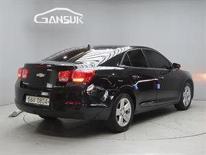 Chevrolet Malibu - Vista 8