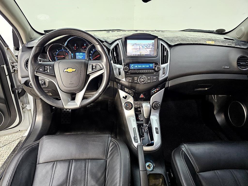 Chevrolet Cruise - Vista 5