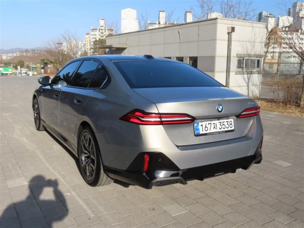 BMW 5 Series - Vista 7