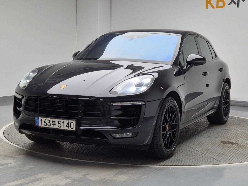 Porsche Macan 2018 Negro - Importación desde Corea - HF Imports Iquique - Foto 1