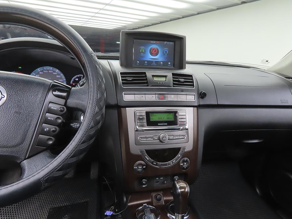 Ssangyong Rexton - Vista 10