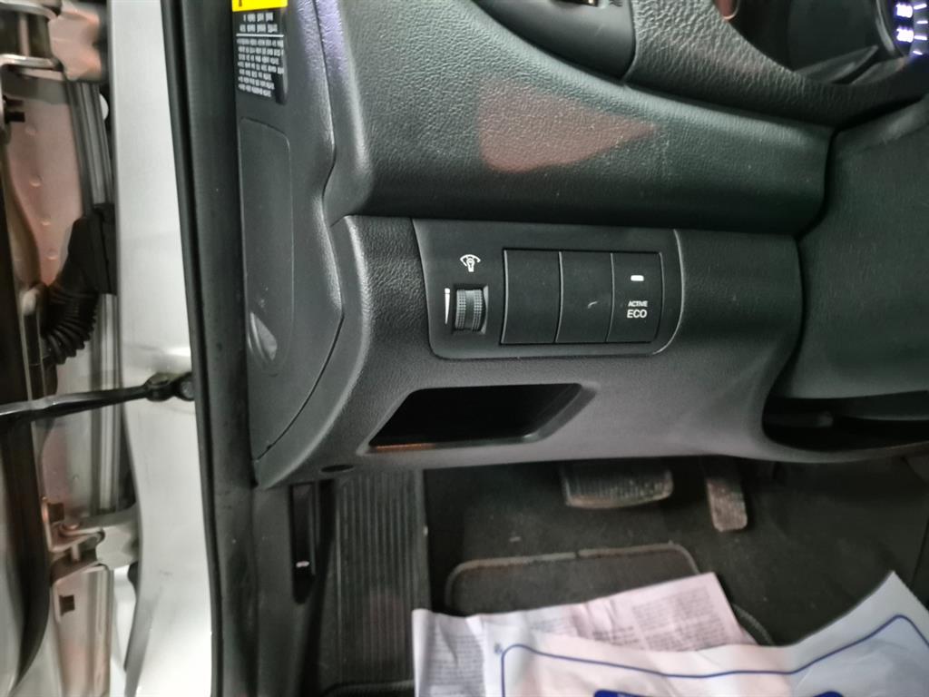 KIA Forte - Vista 11