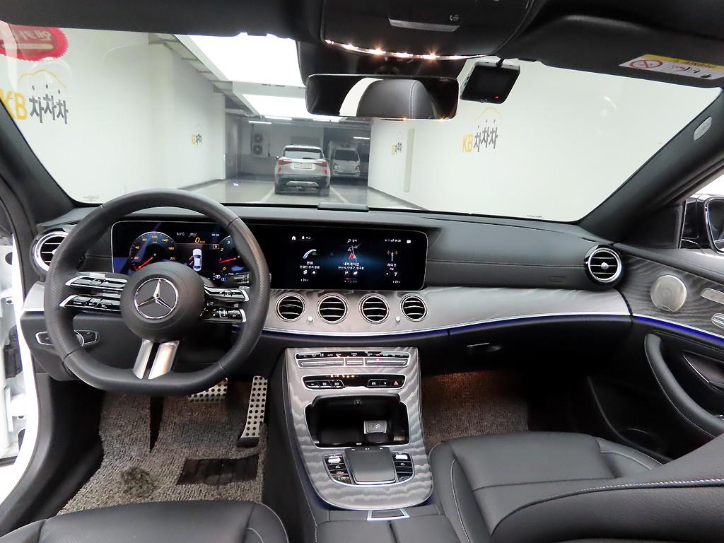 Mercedes Benz E class - Vista 7